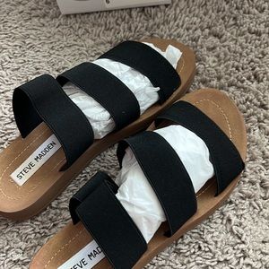 NWT STEVE MADDEN SNADALS